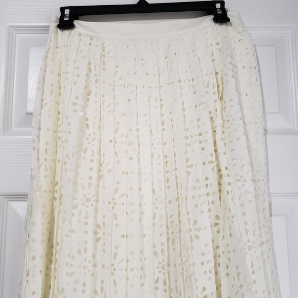 See by Chloe Lasercut pleated midi skirt in whisper white size 38/ US4 - Picture 9 of 16